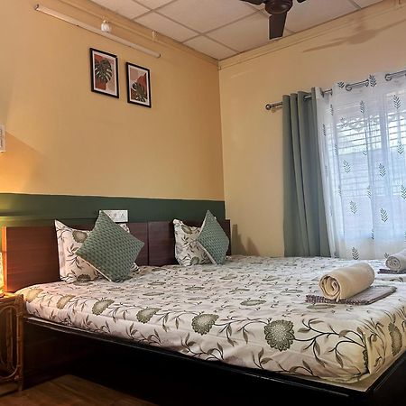 Mulaqat Homestay Силигури Экстерьер фото