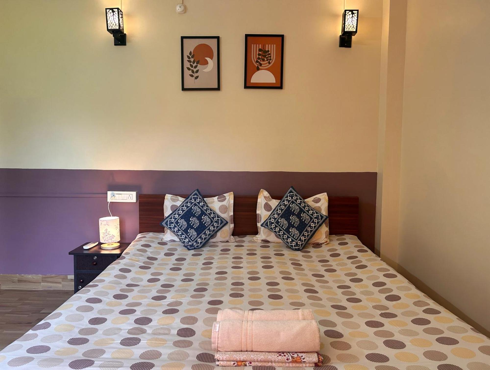 Mulaqat Homestay Силигури Экстерьер фото
